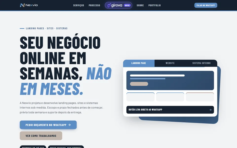 Página inicial do site da Nexvio: título "Seu negócio online em semanas, não em meses." e demonstração com as abas Landing page, Website e Sistema interno.